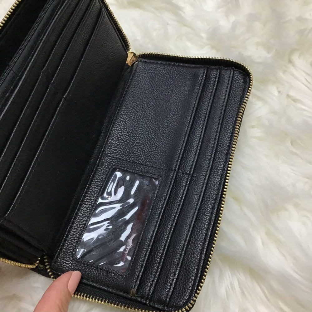 Steve Madden Wristlet Black Leather Card Cash Wallet S/M Quilted Pebbled Logo - Picture 6 of 10